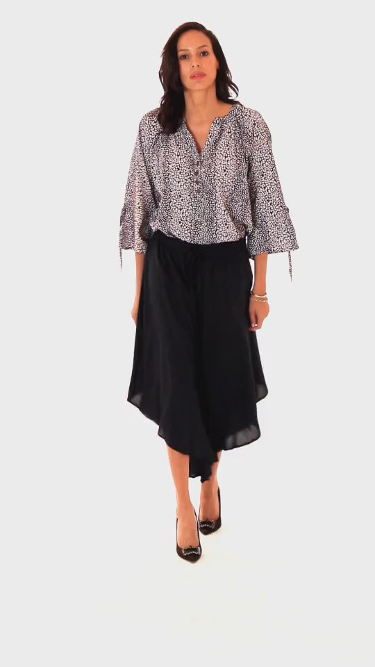 NEW FASHION FLARED PRINTED TOP IN BLACKISH WHITE