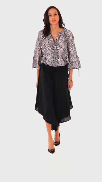 NEW FASHION FLARED PRINTED TOP IN BLACKISH WHITE