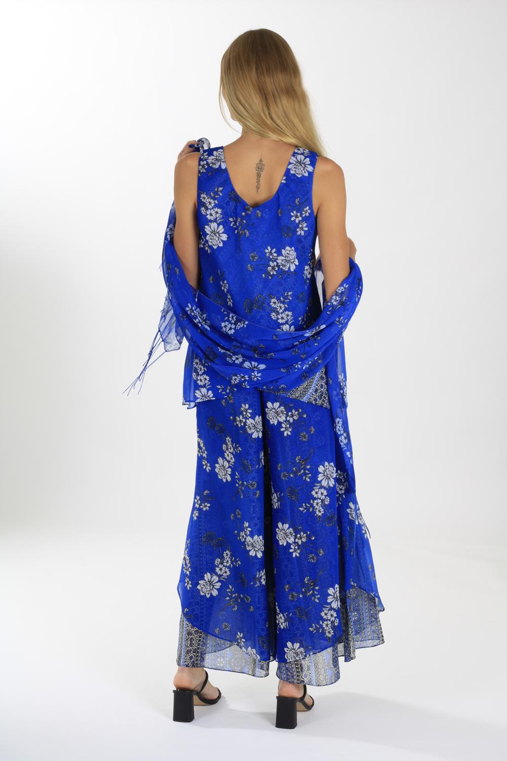 THE MOVE IT ON REVERSIBLE PANT SET IN FLORAL BLUE