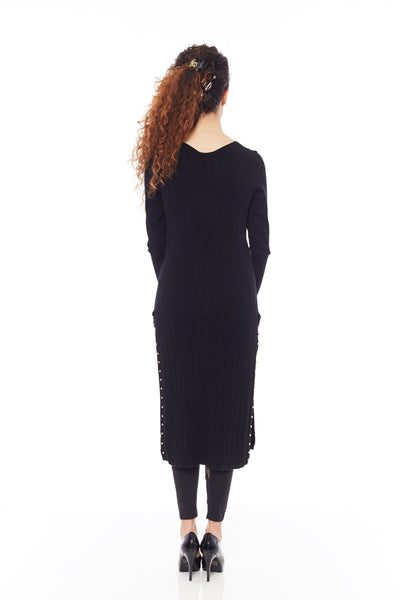 THE SPLIT OFF THE SWEATER IN PRETTY BLACK