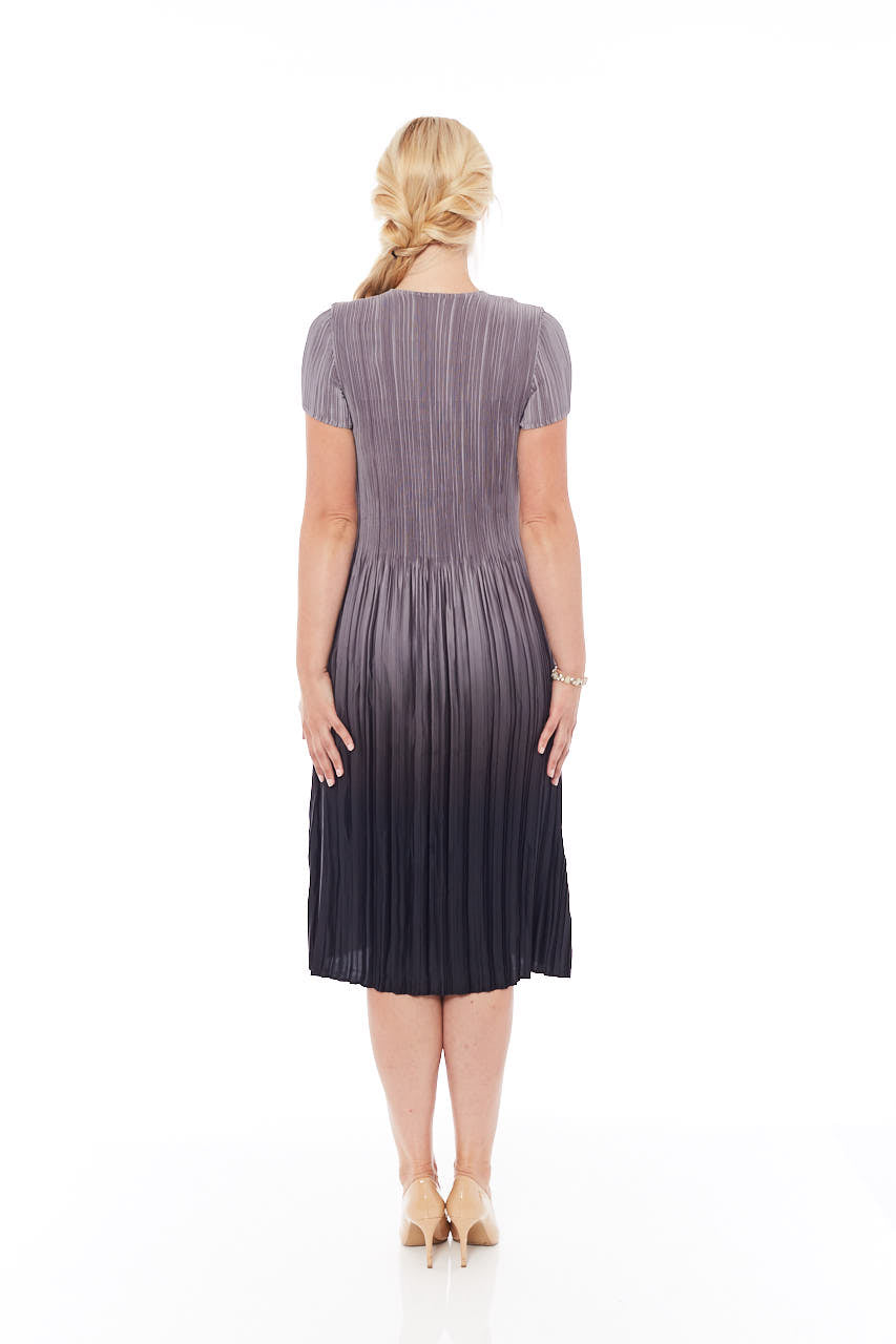 THE PLEATED GRADIENT DRESS IN MOUSY GREY