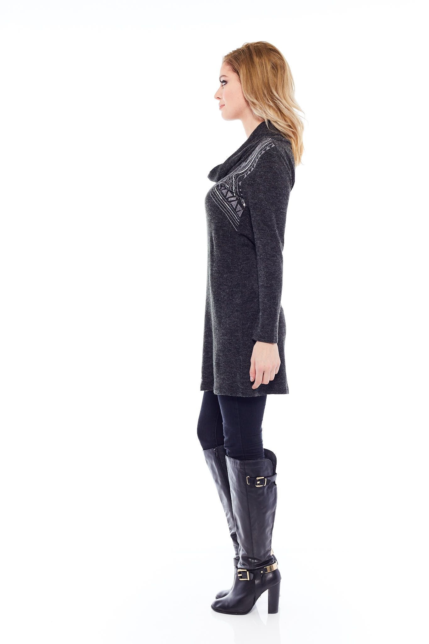 THE RIBBED TURTLE NECK OVER LAYERED TUNIC