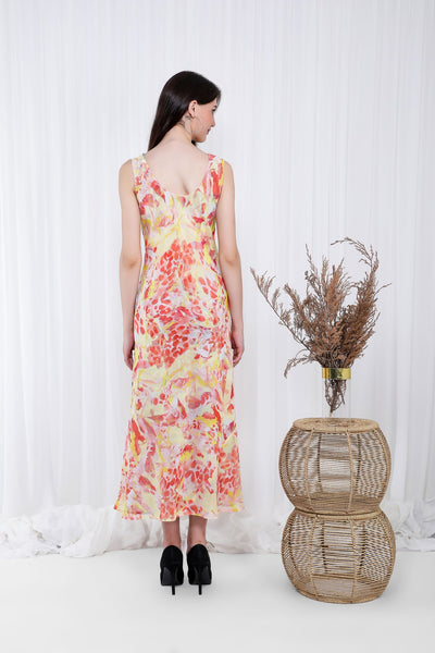 THE SCARLET DRESS IN ORANGE FLORALS