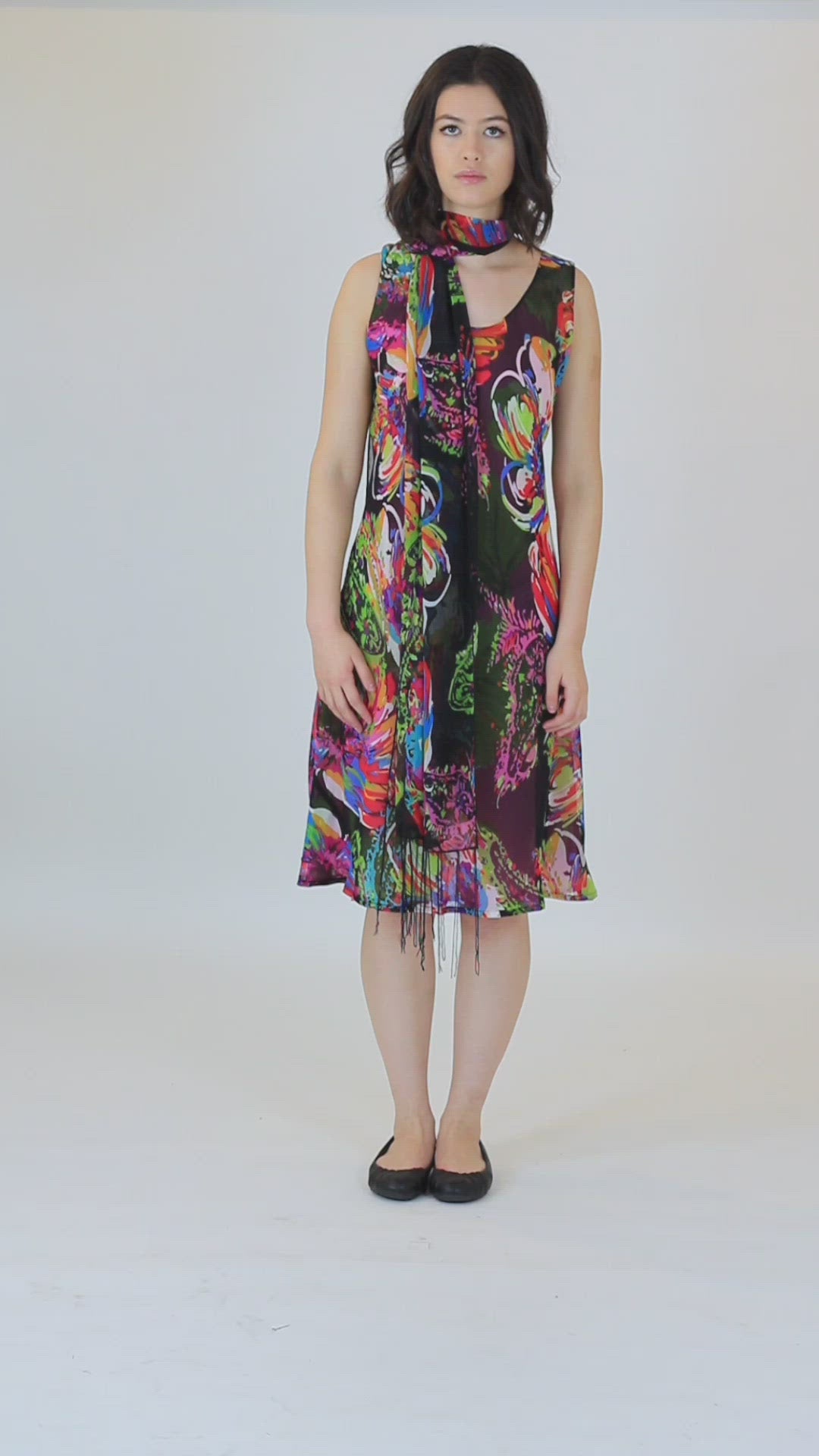 THE REVERSIBLE STYLISH DRESS WITH A SCARF